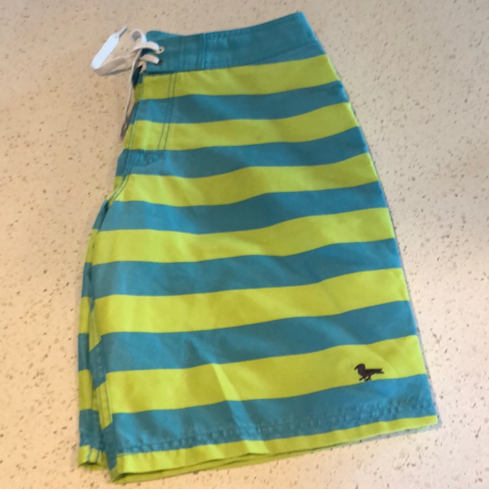 Swimsuit - Picture 8 of 8